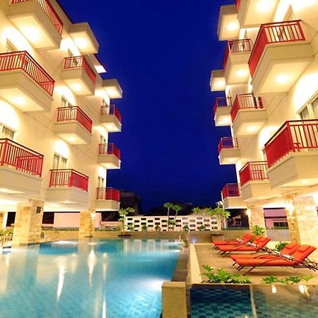 Lombok Plaza Hotel&Convention Mataram Esterno foto