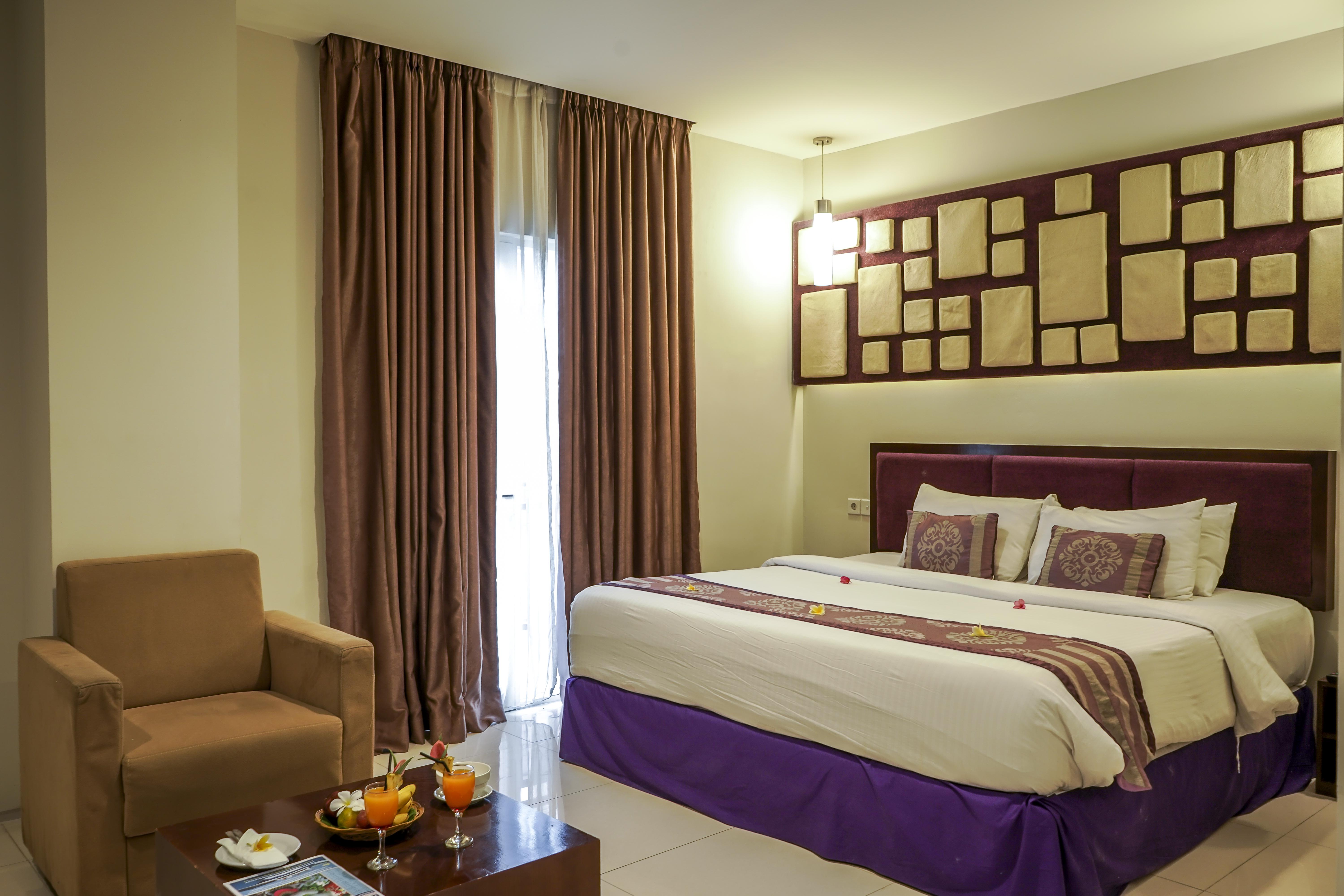 Lombok Plaza Hotel&Convention Mataram Esterno foto