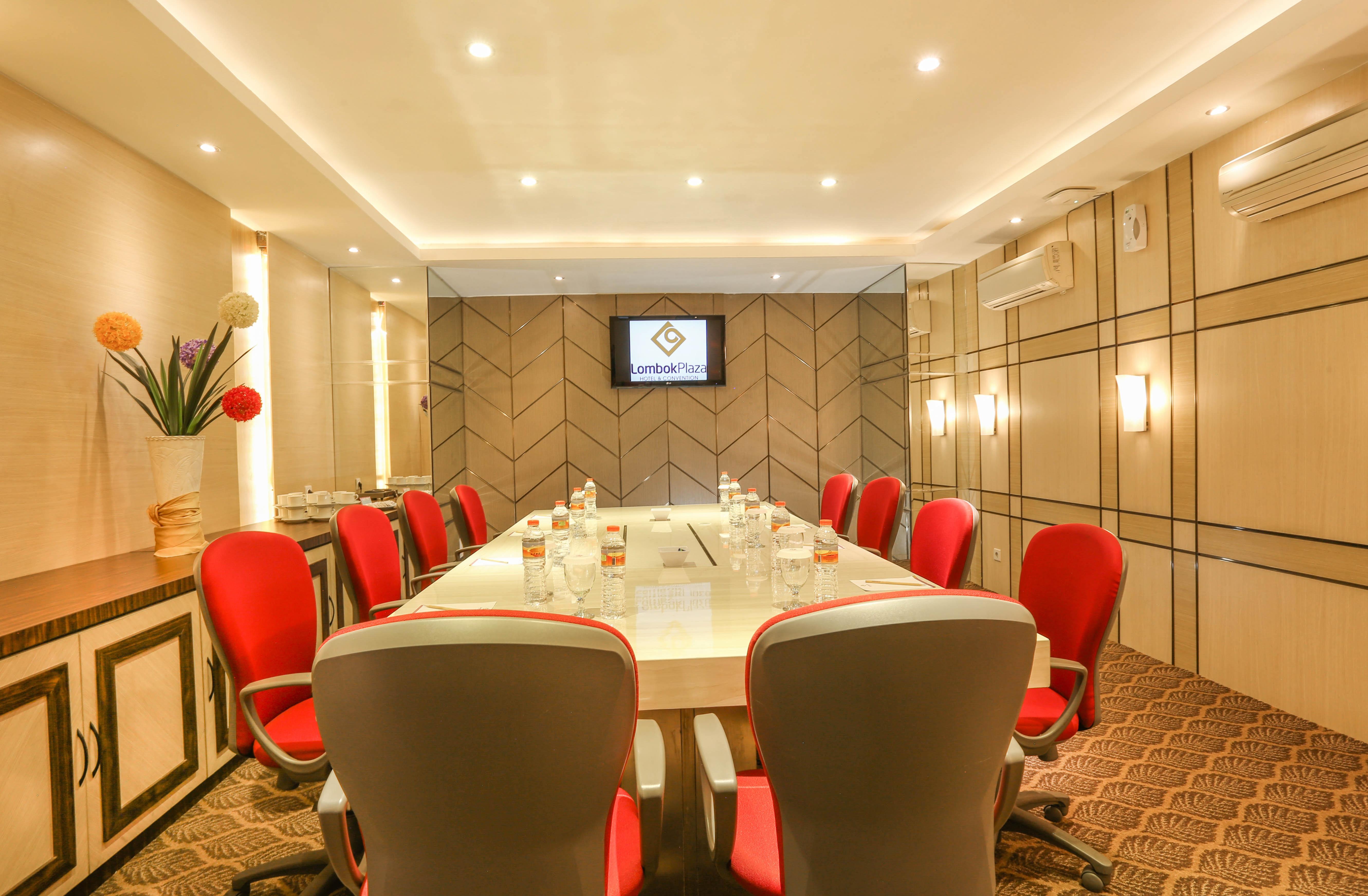 Lombok Plaza Hotel&Convention Mataram Esterno foto