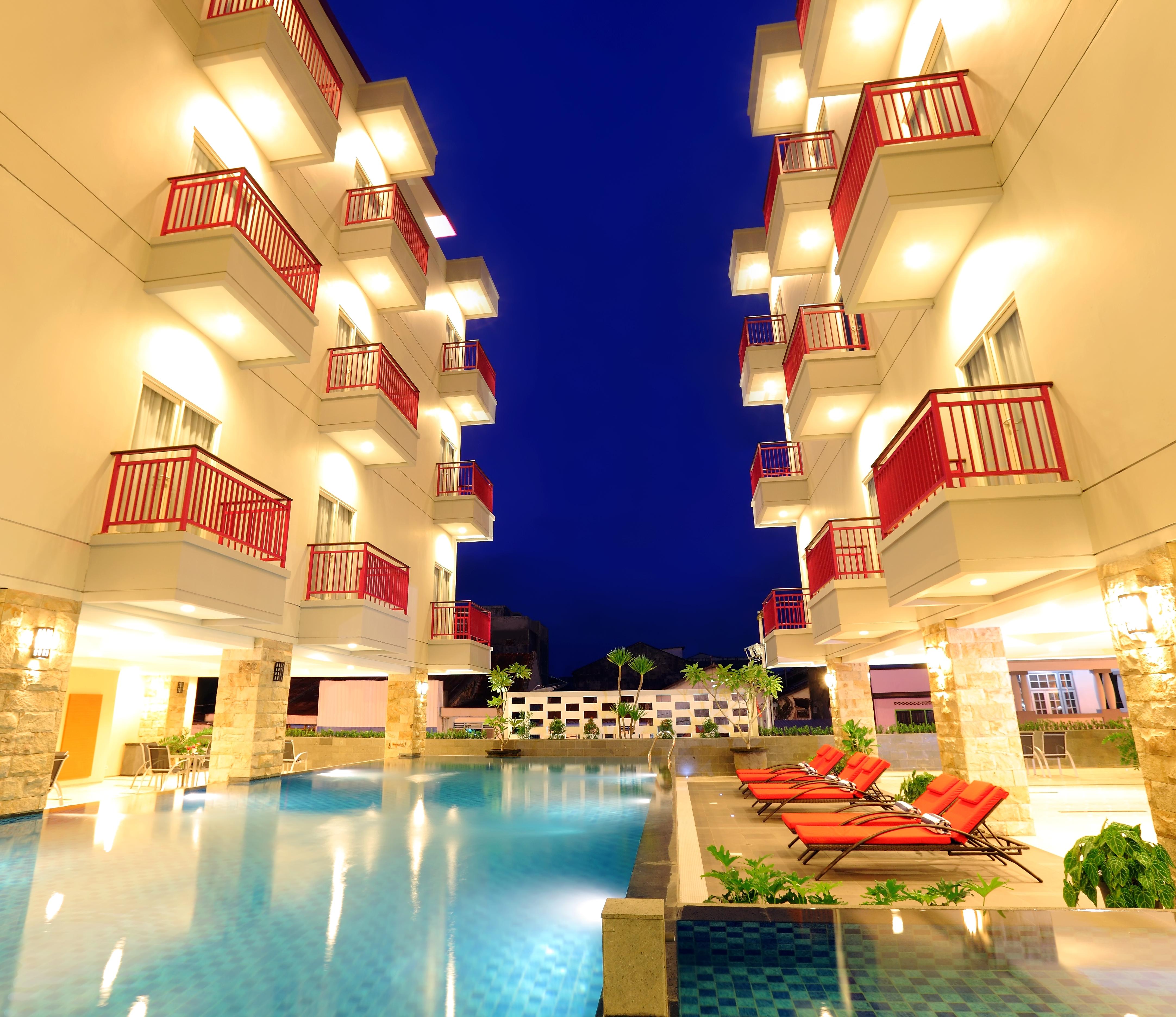 Lombok Plaza Hotel&Convention Mataram Esterno foto
