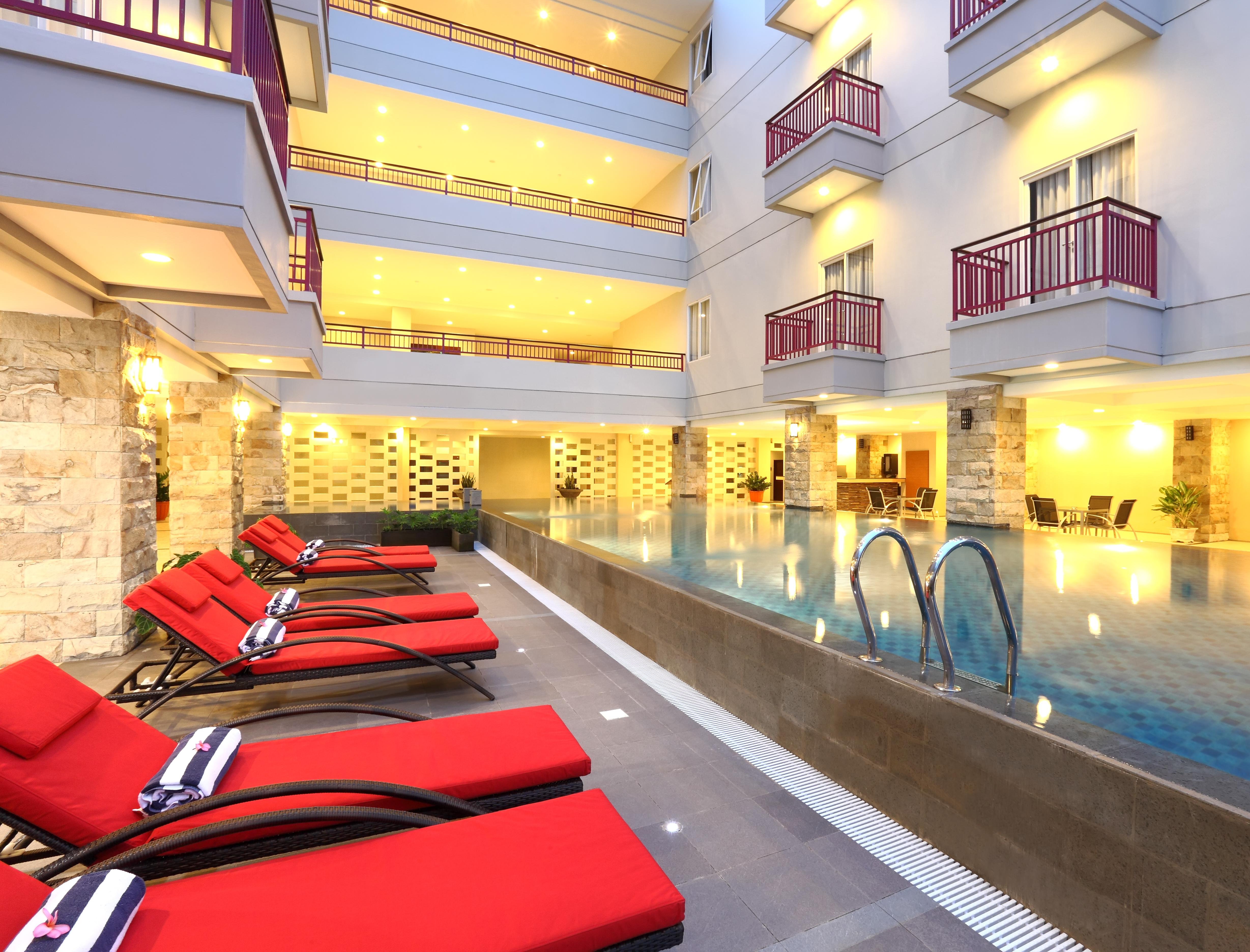 Lombok Plaza Hotel&Convention Mataram Esterno foto