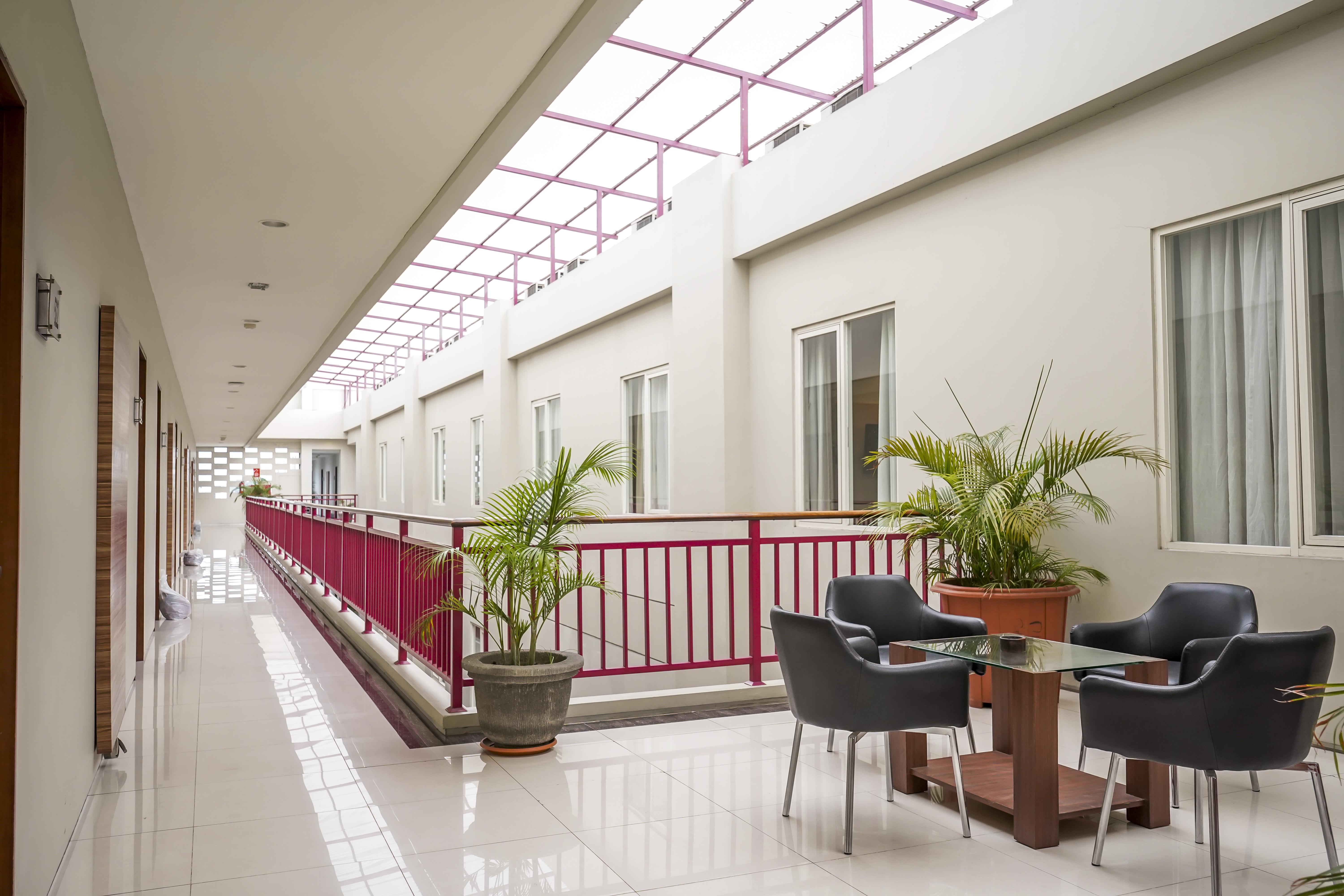 Lombok Plaza Hotel&Convention Mataram Esterno foto