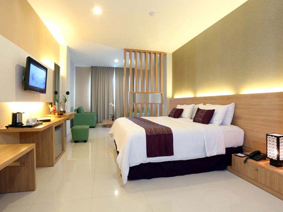 Lombok Plaza Hotel&Convention Mataram Esterno foto